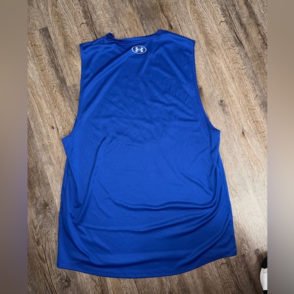 Under Armour • Heat Gear Loose Fit Muscle Shirt - Picture 7 of 7